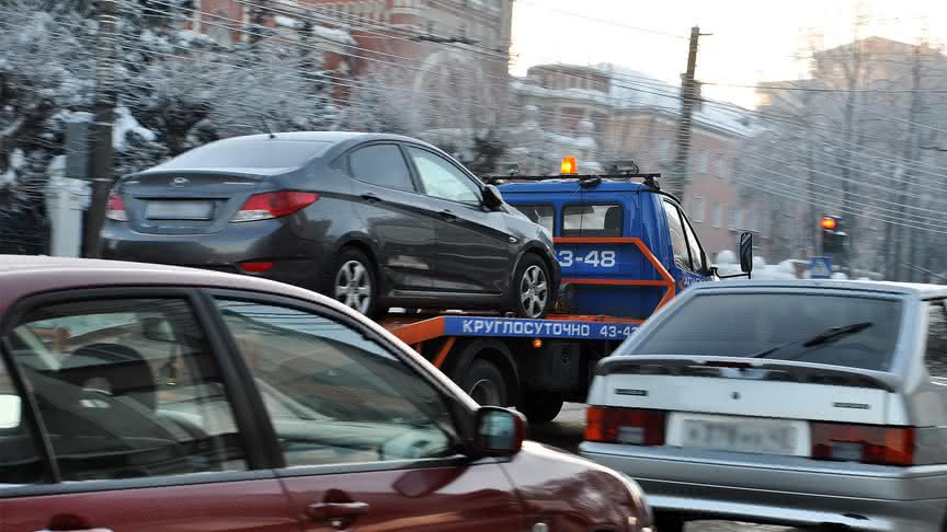 В Кирове появится муниципальная служба автоэвакуации