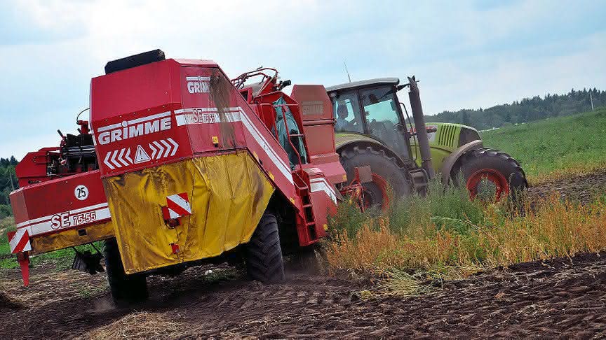 
        Аграрии Кировской области приступили к уборке урожая
      