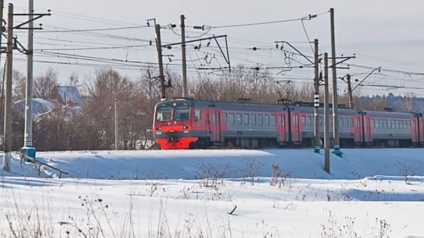 
        Стоимость проезда в электричках в Кировской области изменится
      