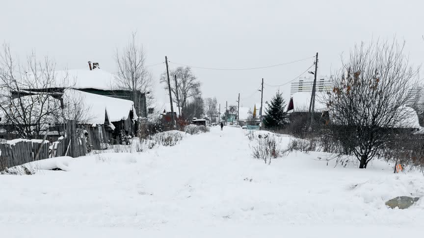 Погода в кировском смоленском районе. Деревня метели Кировской области. Морозы в Кировской области. Богородское Кировской области фото первый снегопад. Погода в Кировское.