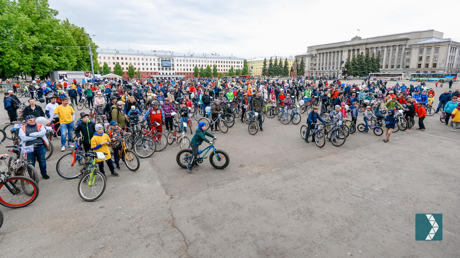 Велики киров. Велопарад 2018 Великие Луки все фото.