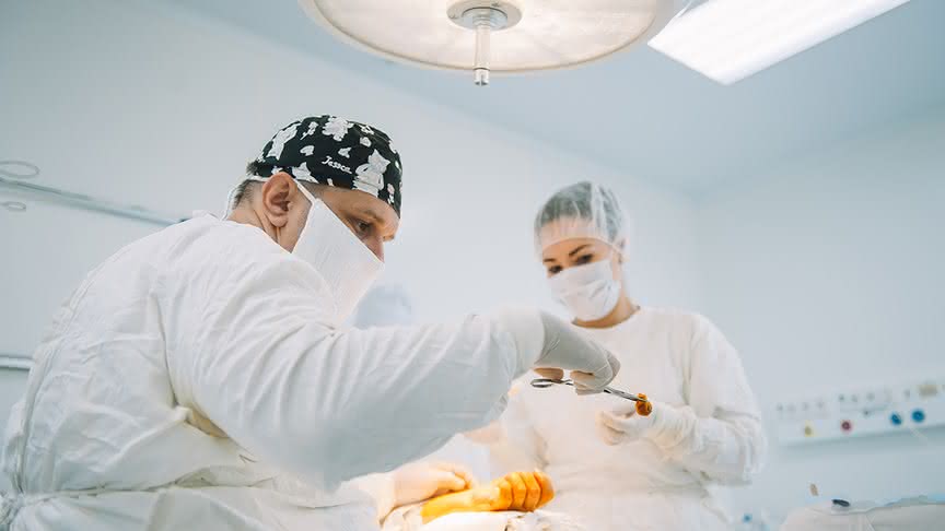 Кировские хирурги провели сложную операцию 12-летнему пациенту