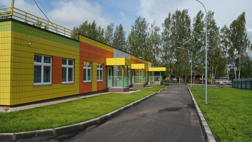 Глава региона оценил новый детский сад, построенный в Оричевском районе