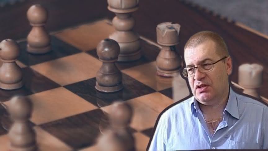 Председатель президиума Федерации шахмат Кировской области — о сериале «Ход королевы», низком уровне гроссмейстеров и проблемах